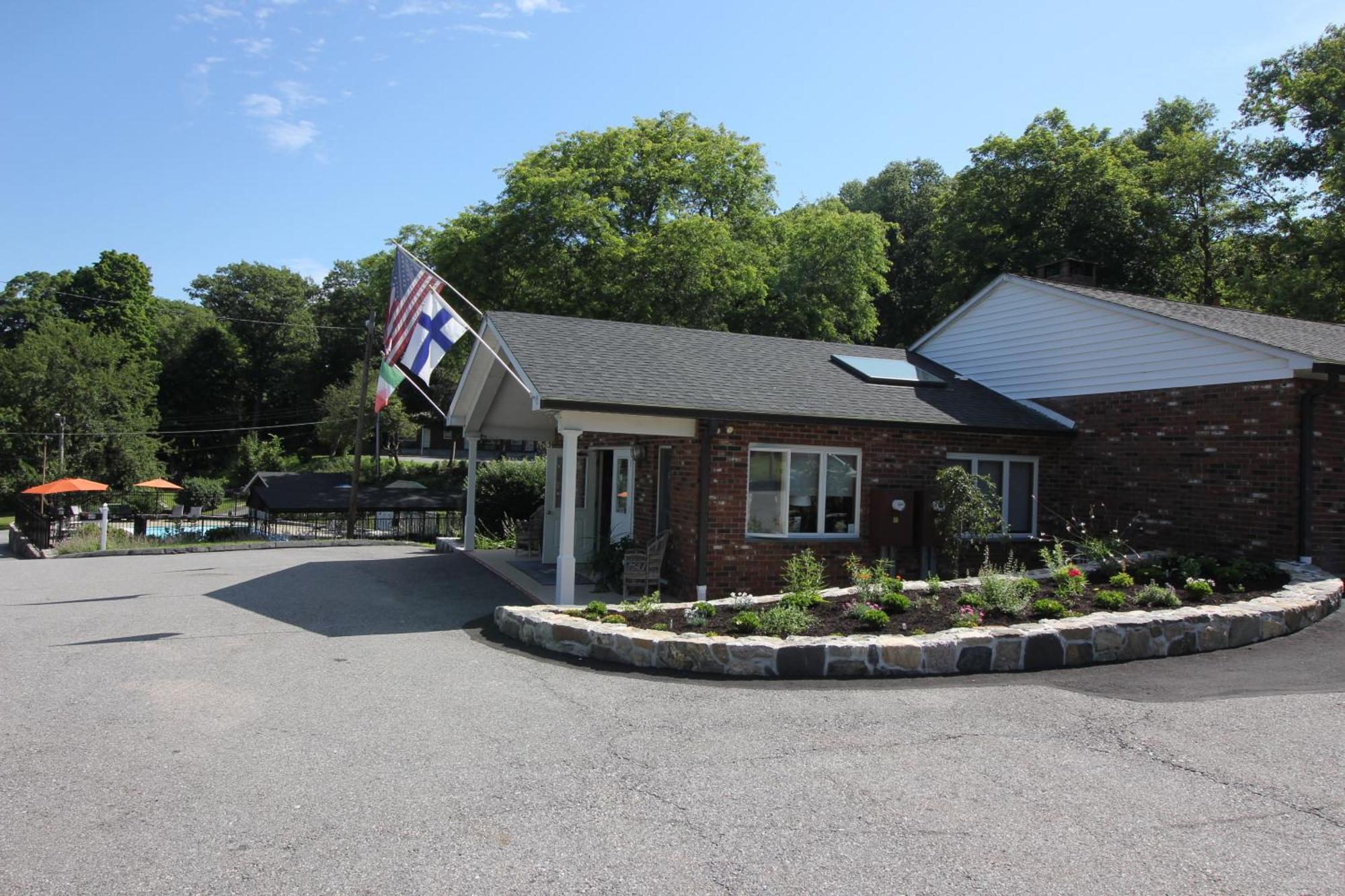 Heidi'S Inn Brewster Luaran gambar