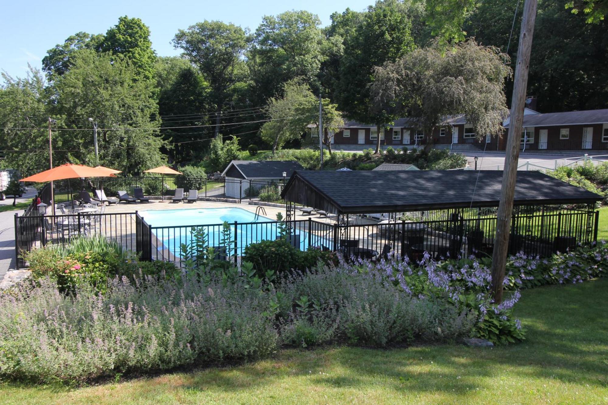 Heidi'S Inn Brewster Luaran gambar