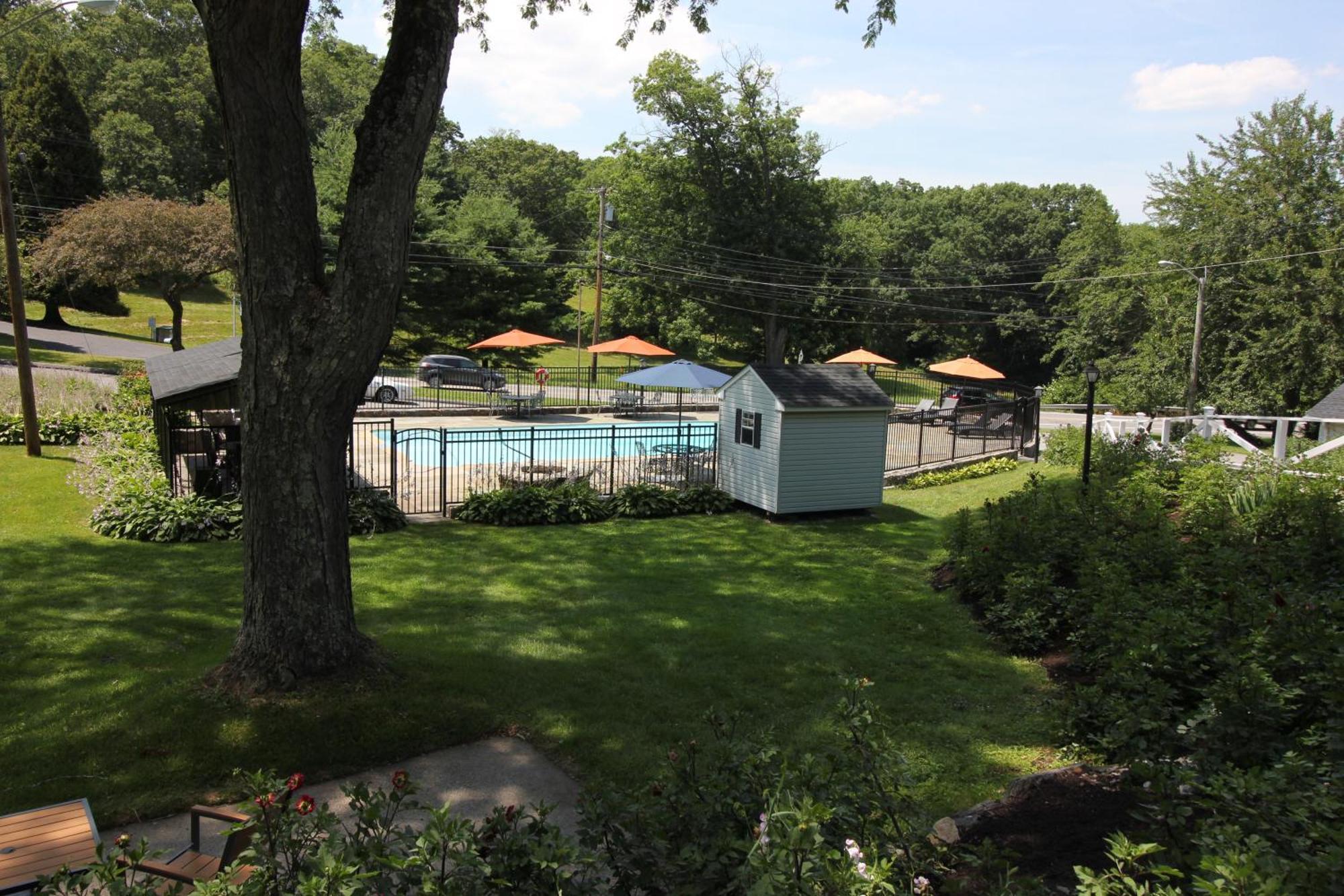 Heidi'S Inn Brewster Luaran gambar