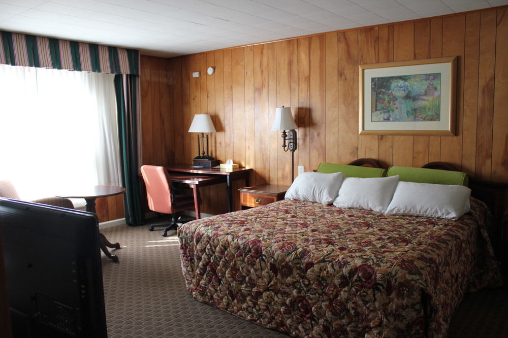 Heidi'S Inn Brewster Luaran gambar