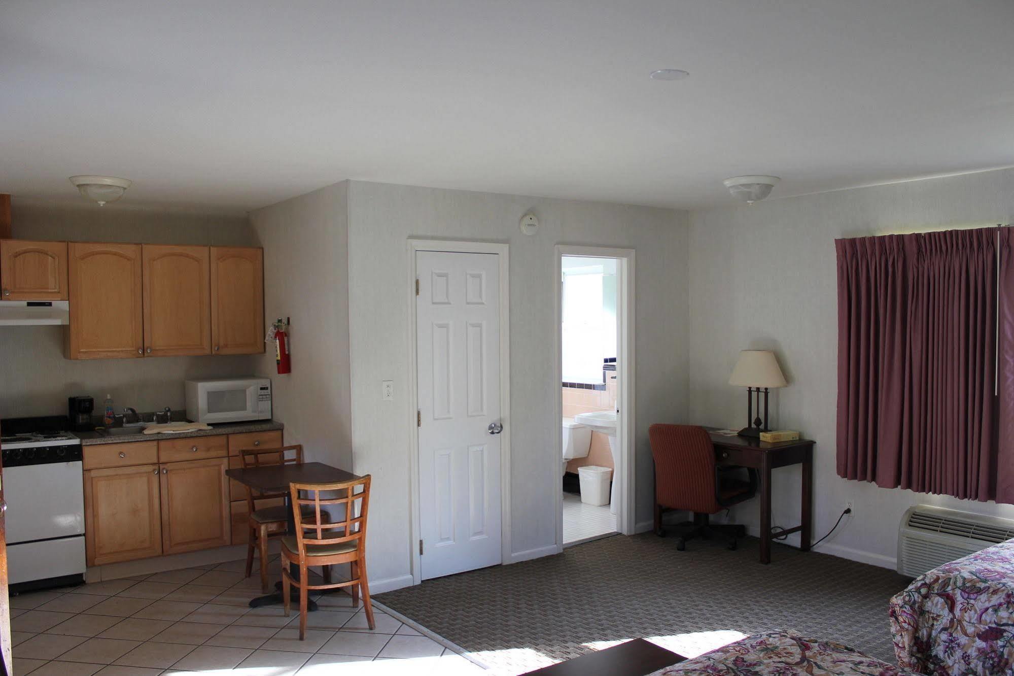 Heidi'S Inn Brewster Luaran gambar